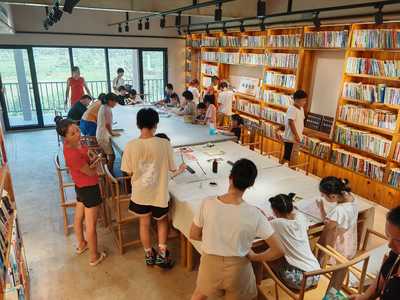 書寫未來，童心書韻——洪開橋村緣溪書院舉辦文化藝術交流活動
